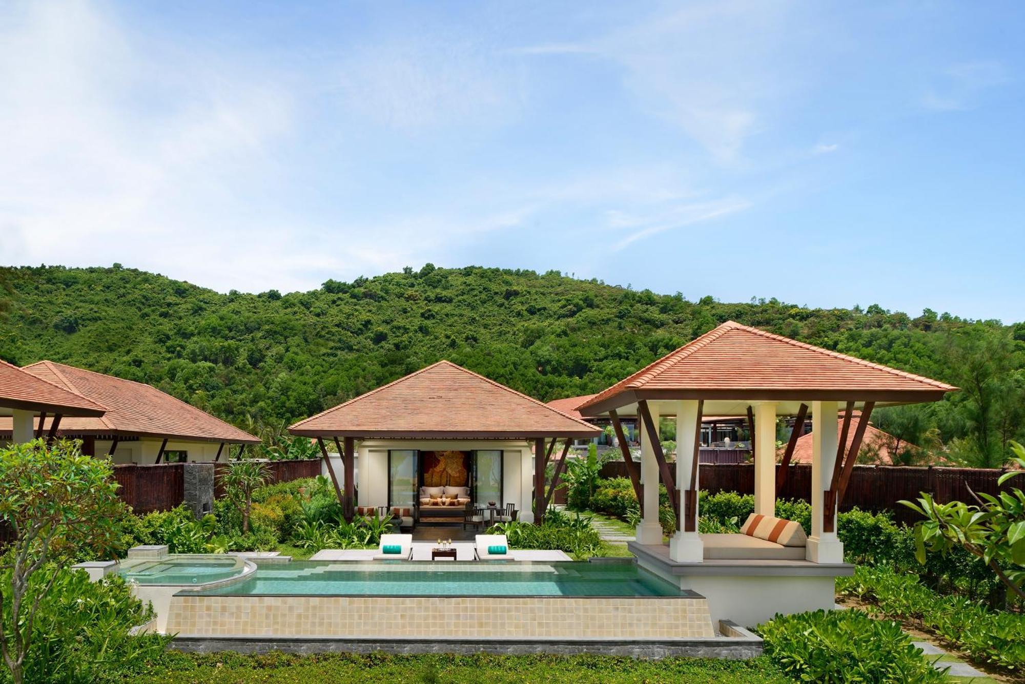 Banyan Tree Lang Co Hotel Exterior photo