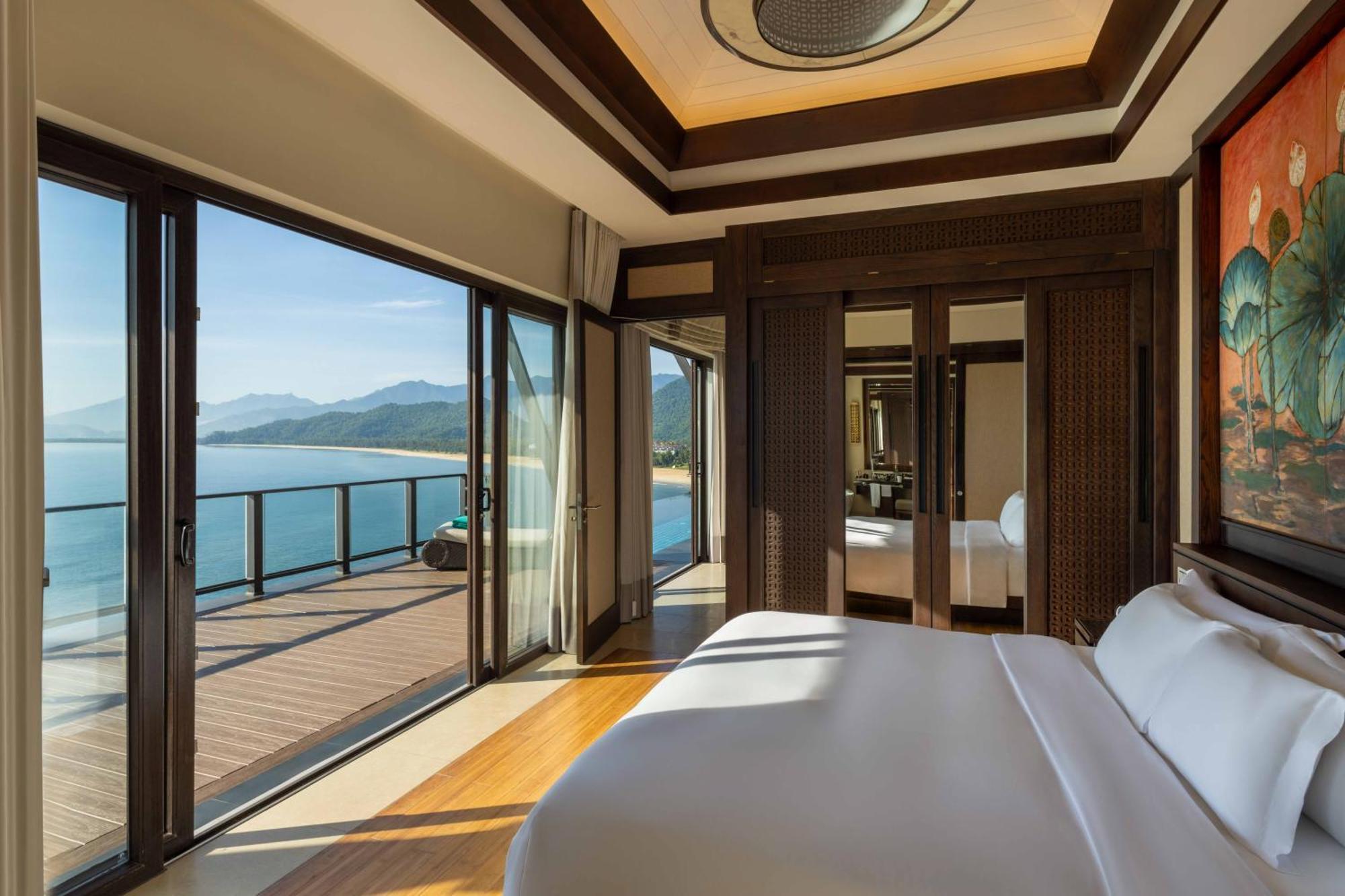 Banyan Tree Lang Co Hotel Room photo