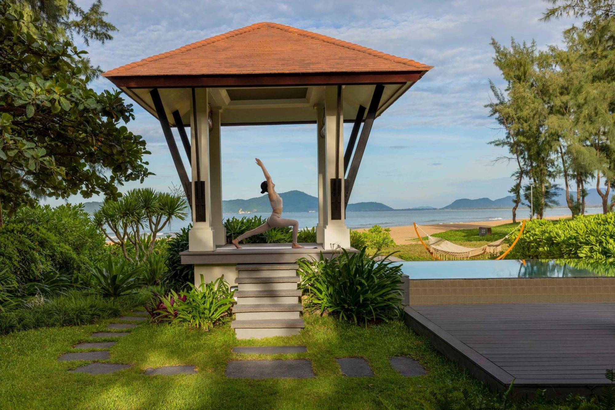 Banyan Tree Lang Co Hotel Exterior photo